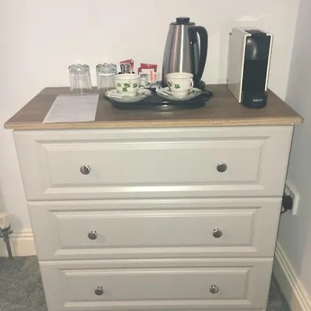 St. Catherines לינה וארוחת בוקר 4*